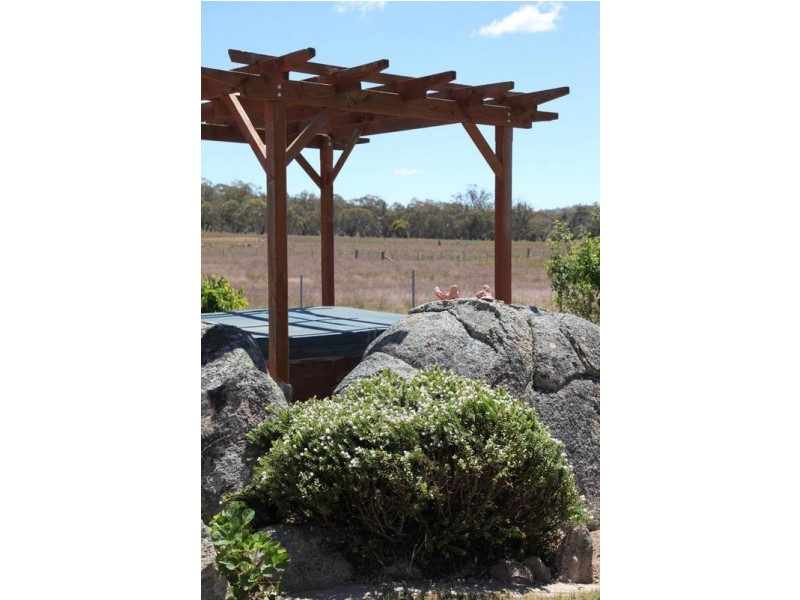 20 Iron Pot Creek Rd, East Jindabyne NSW 2627