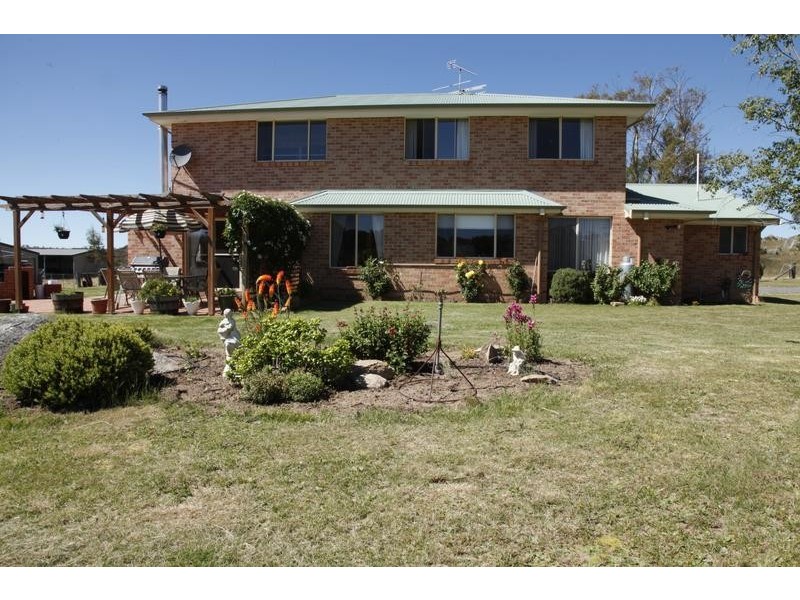 20 Iron Pot Creek Rd, East Jindabyne NSW 2627