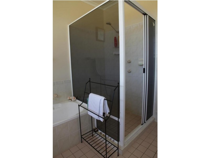 20 Iron Pot Creek Rd, East Jindabyne NSW 2627