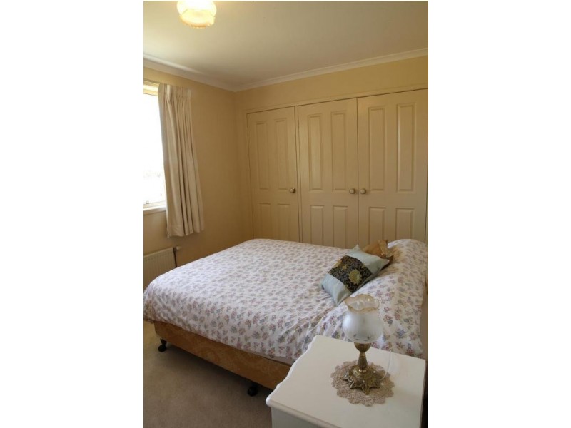 20 Iron Pot Creek Rd, East Jindabyne NSW 2627