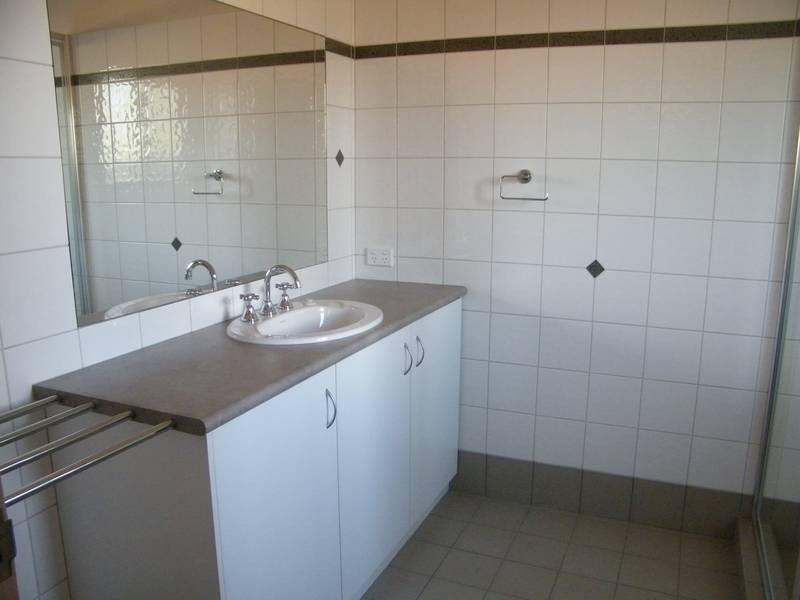 73 Hibiscus, Kununurra WA 6743