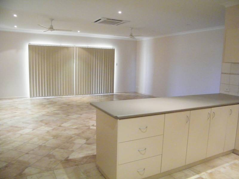 73 Hibiscus, Kununurra WA 6743