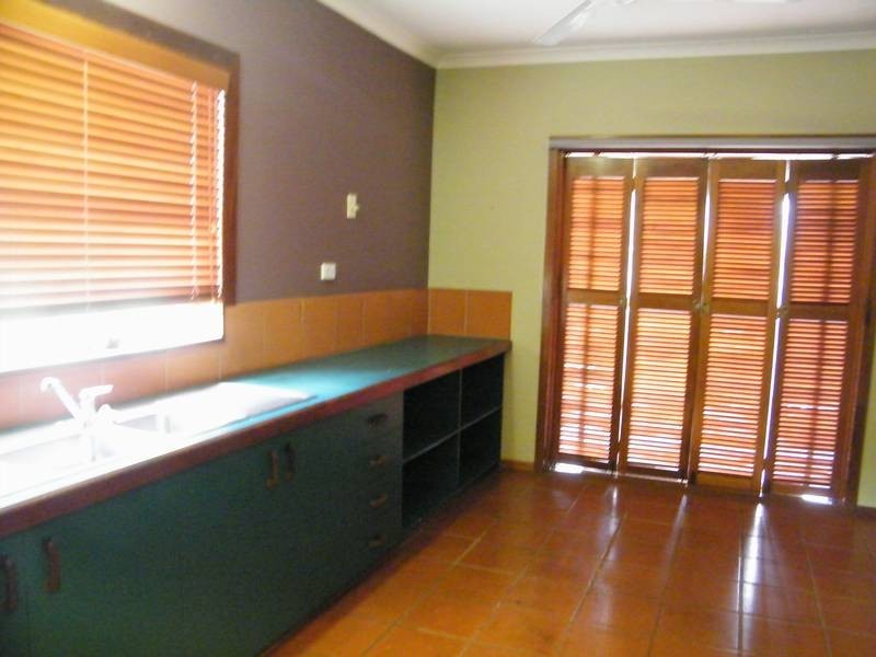 2 Rattlepod Close, Kununurra WA 6743