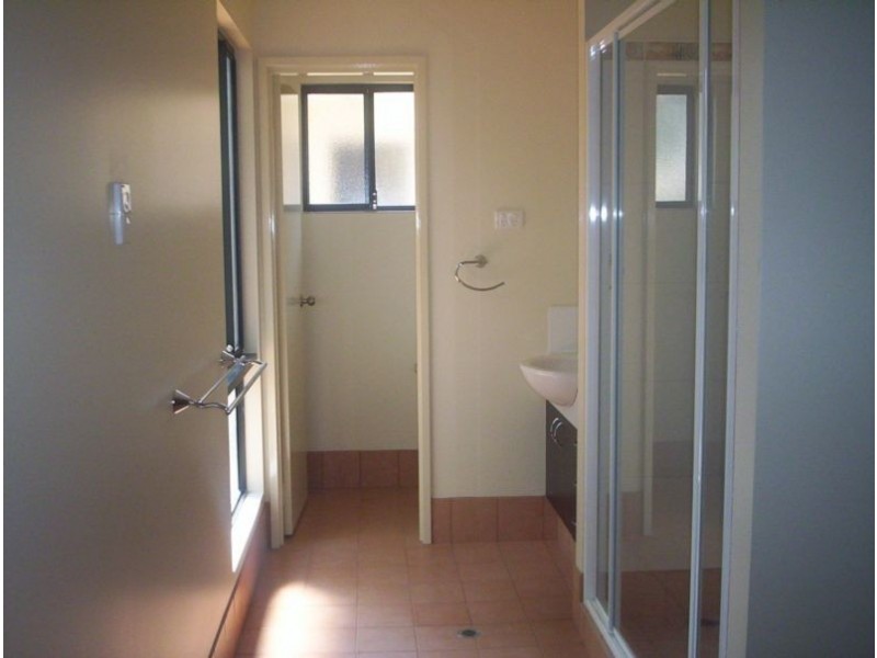 1/10 Greybox, Kununurra WA 6743