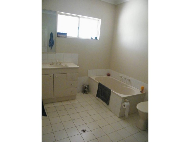 4a Alba, Kununurra WA 6743