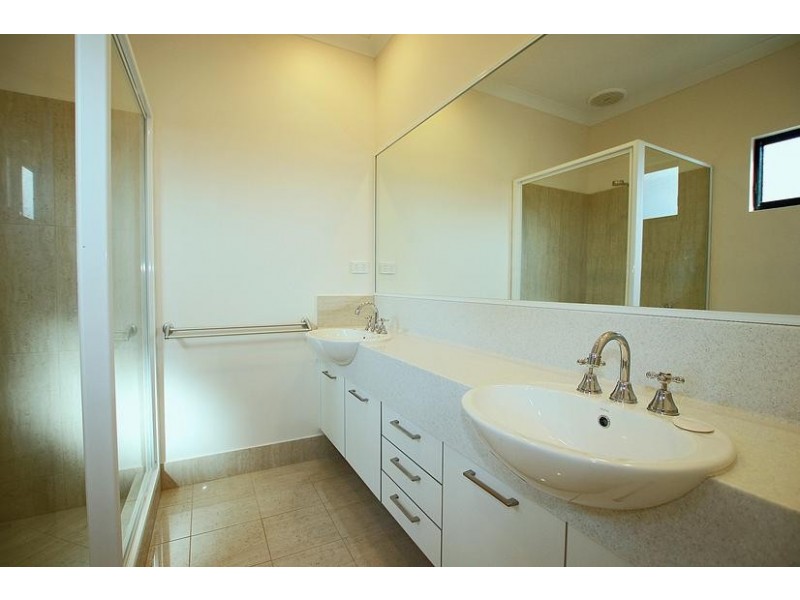 8/8 Messmate Way, Kununurra WA 6743