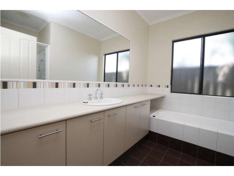 32 Barding Loop, Kununurra WA 6743