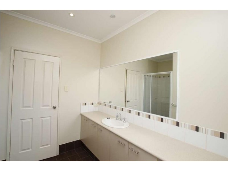 32 Barding Loop, Kununurra WA 6743