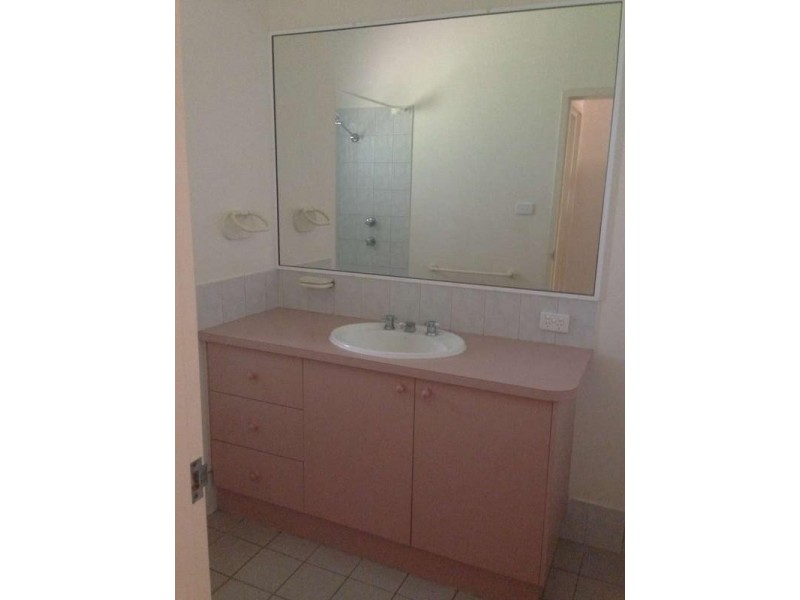 2 Cycas Court, Kununurra WA 6743