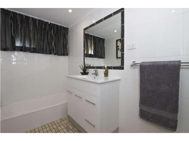 16 Water Lily Place, Kununurra WA 6743