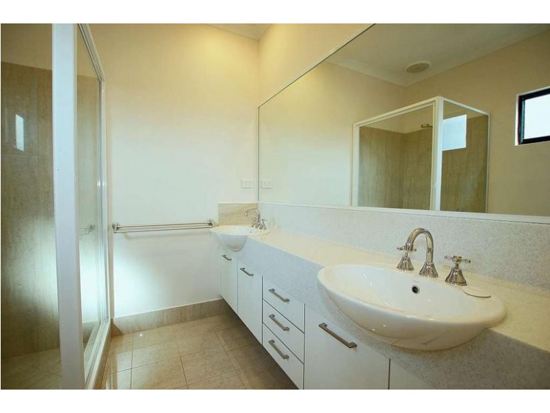 11/8 Messmate Way, Kununurra WA 6743