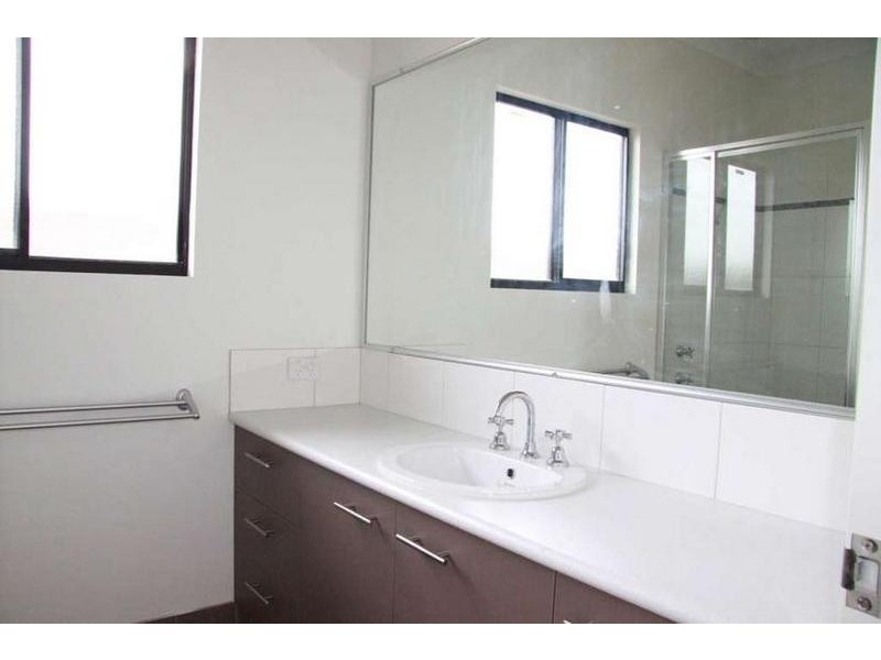 10 Emu Apple Street, Kununurra WA 6743