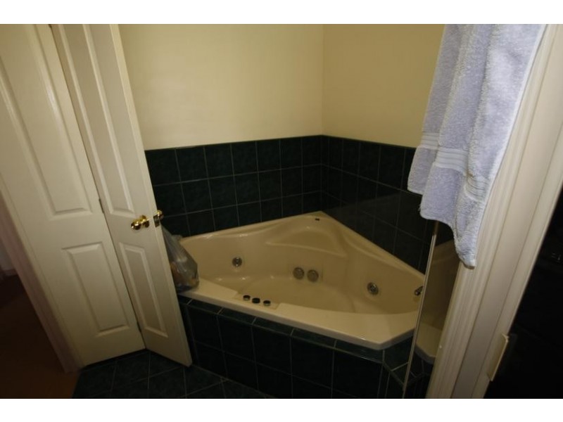 8B Pine Close, Kununurra WA 6743