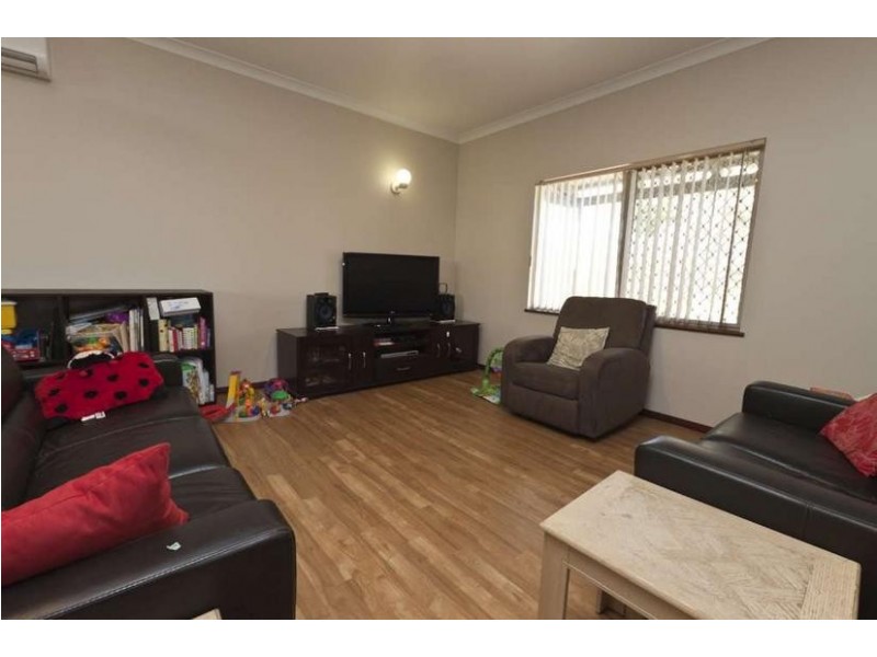 2 Cycas Close, Kununurra WA 6743