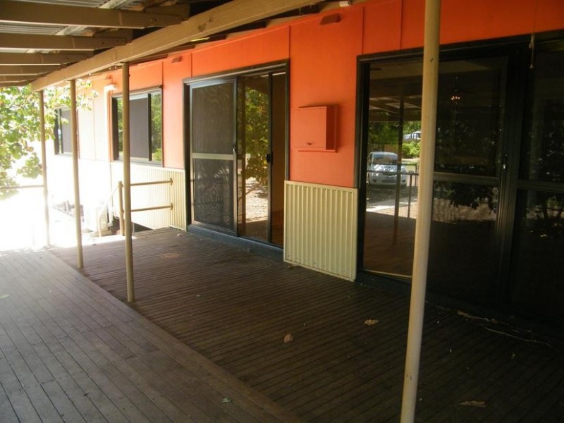 15 ROSEWOOD AVENUE, Kununurra WA 6743