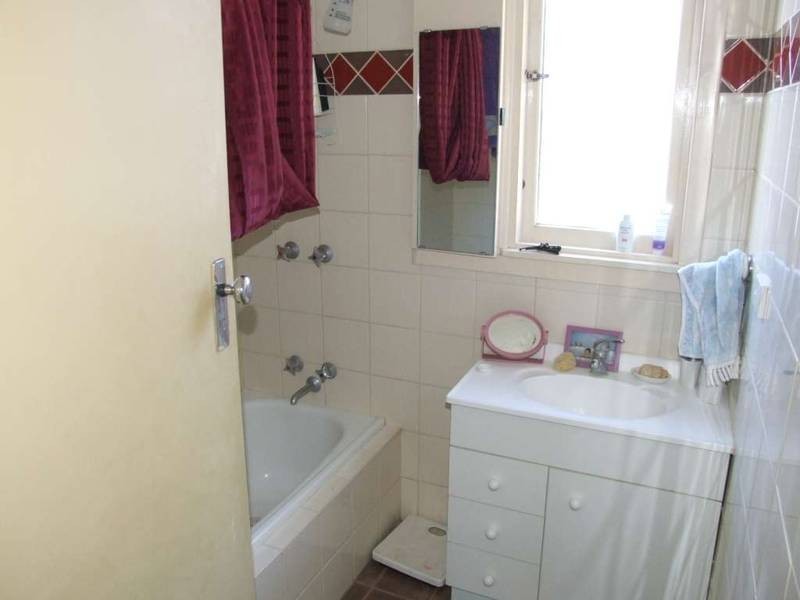 12 Silverbox Avenue, Kununurra WA 6743