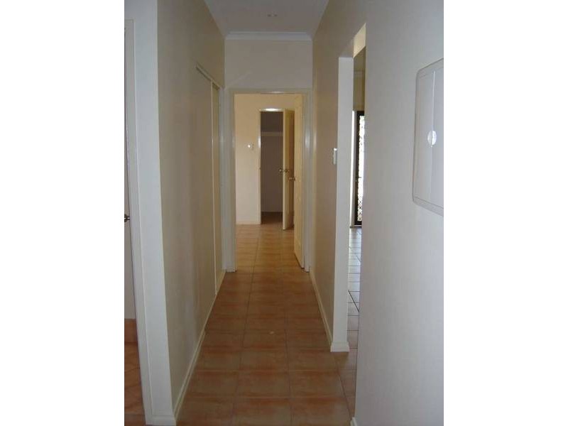 B/12 Sivlerbox Avenue, Kununurra WA 6743