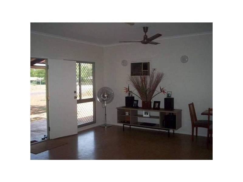 2/22 Weaber Plains Road, Kununurra WA 6743