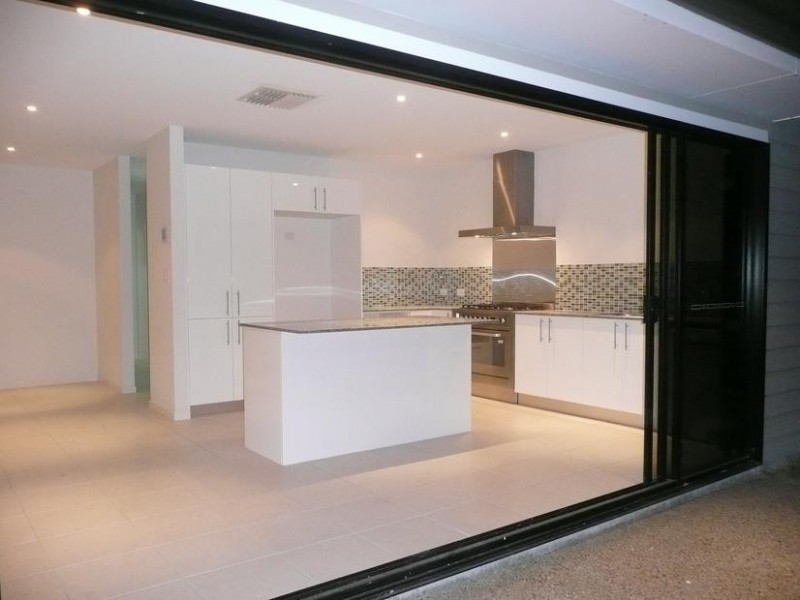 8 Gilbert Street, Bowen QLD 4805