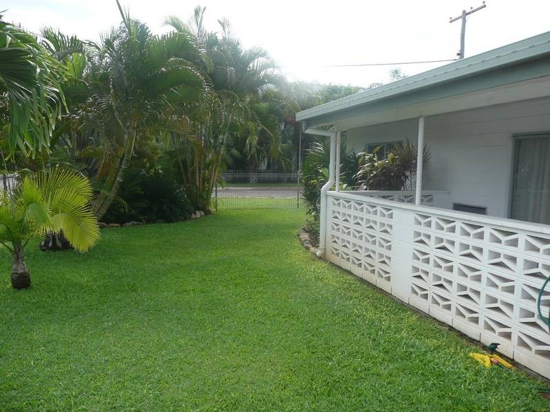 1/91 Horseshoe Bay Road, Bowen QLD 4805