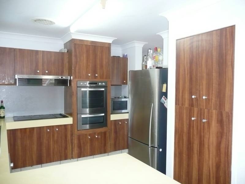 27 Mitchell Street, Bowen QLD 4805