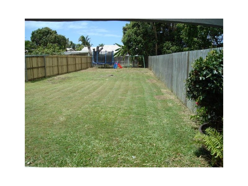 10 Marshall Street, Bowen QLD 4805