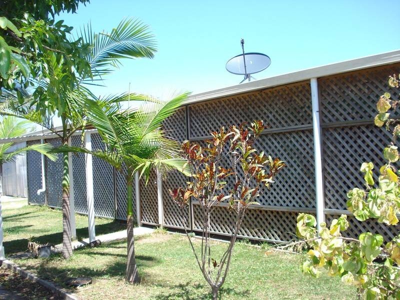 1/85 Powell Street, Bowen QLD 4805