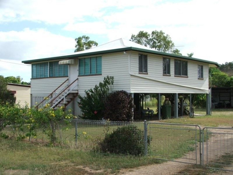 13 Belmore Street, Collinsville QLD 4804