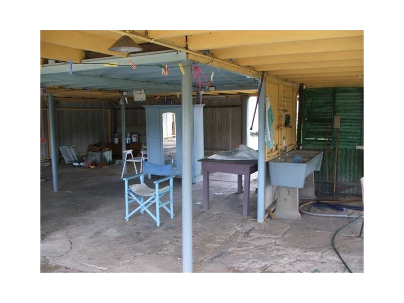 13 Belmore Street, Collinsville QLD 4804