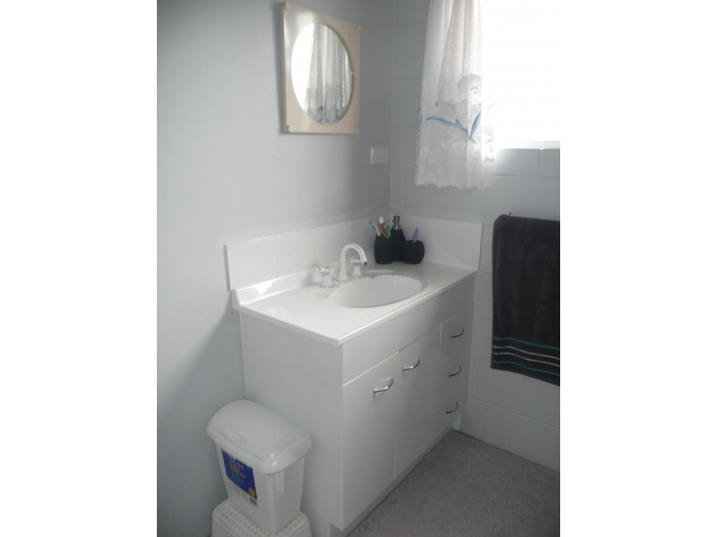 48 Creek Street, Bowen QLD 4805