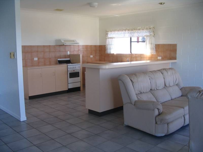 1/12 Poinciana Street, Bowen QLD 4805