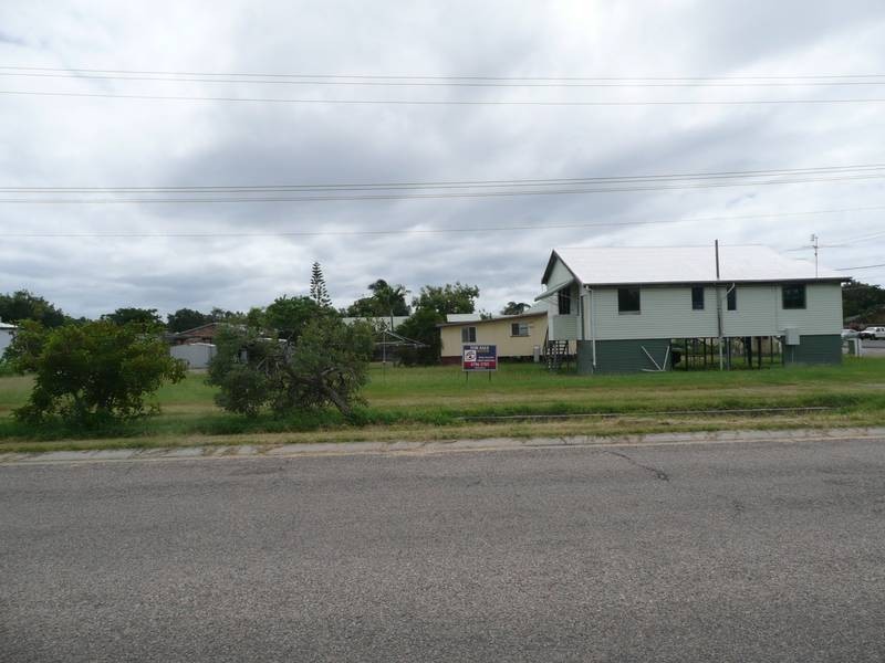 74 Williams Street, Bowen QLD 4805