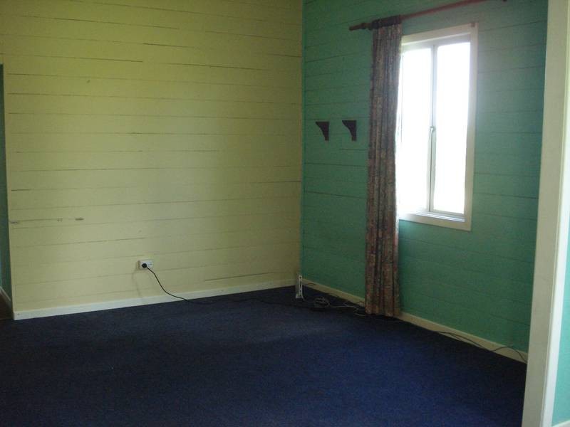 127 Powell Street, Bowen QLD 4805