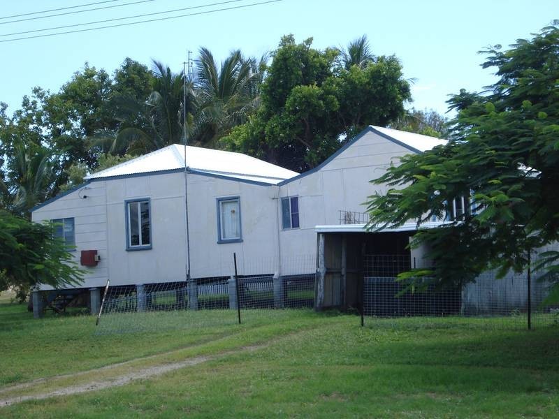 127 Powell Street, Bowen QLD 4805