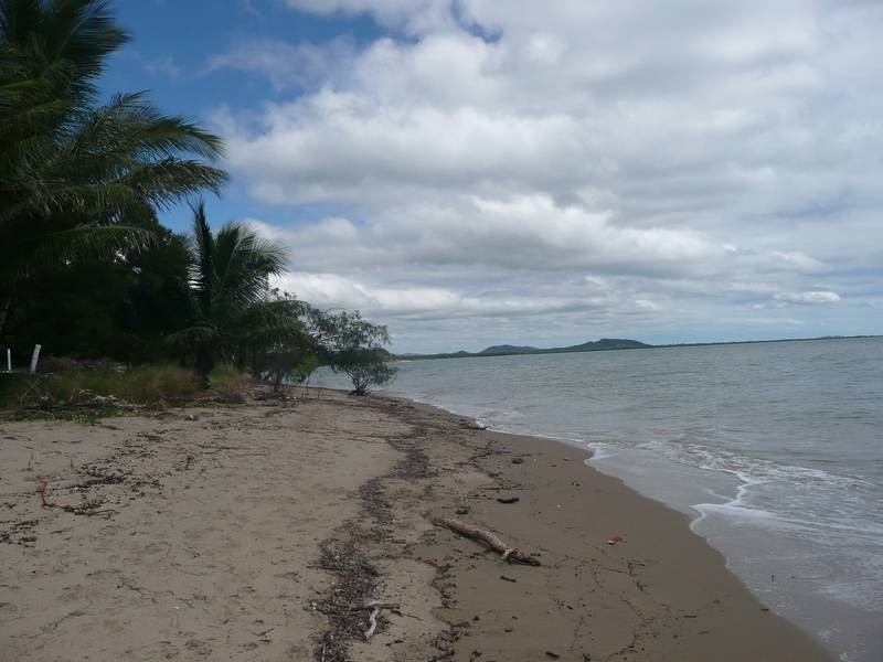 2 Baxter Avenue, Brisk Bay QLD 4805