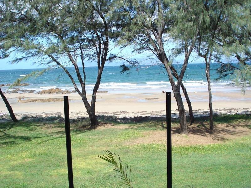 2/8 Pandanus Parade, Bowen QLD 4805