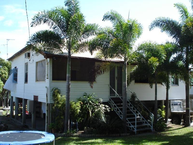 38 Reynolds Street, Bowen QLD 4805