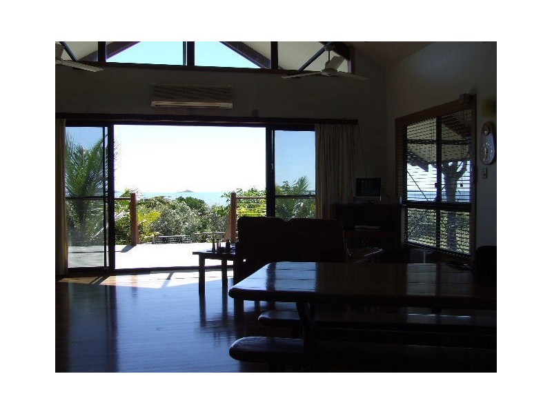 55 Adelaide Terrace, Bowen QLD 4805