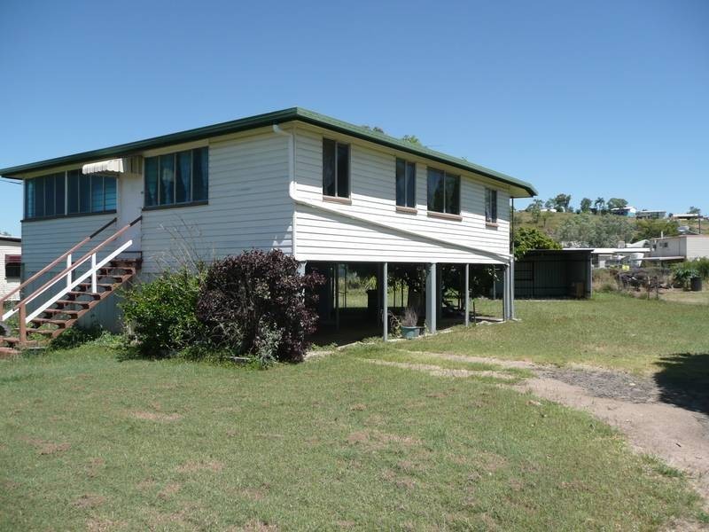 13 Belmore Street, Collinsville QLD 4804