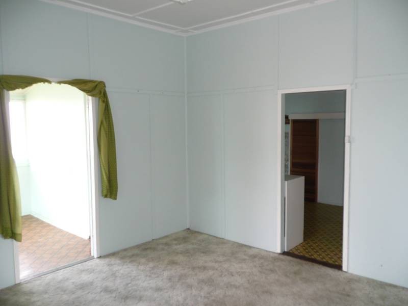 13 Belmore Street, Collinsville QLD 4804