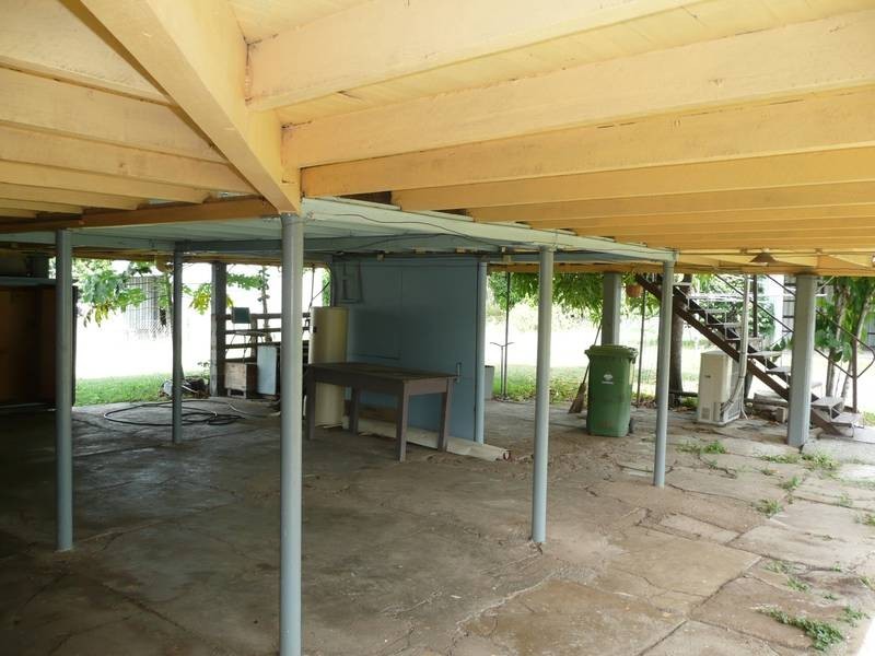 13 Belmore Street, Collinsville QLD 4804