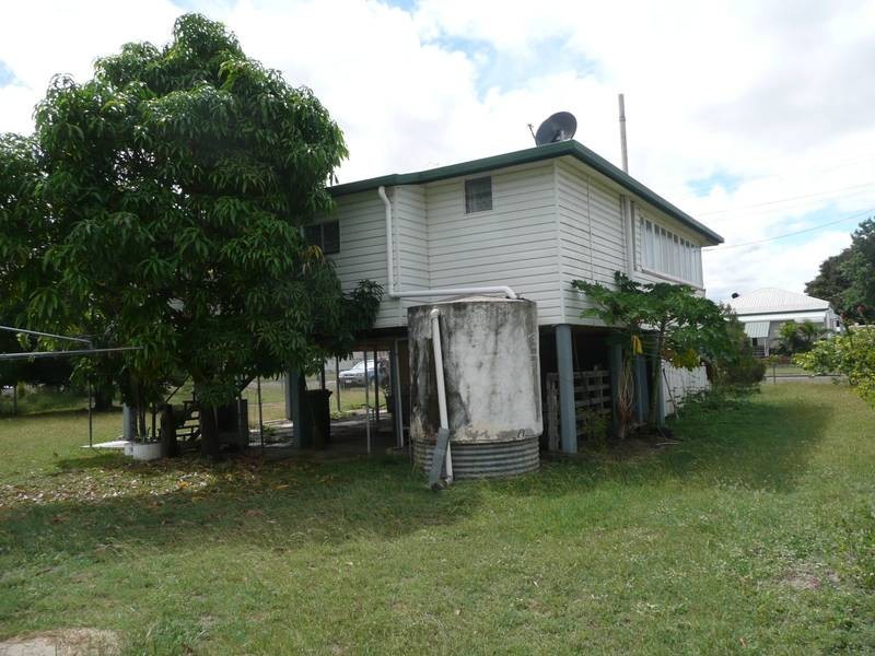 13 Belmore Street, Collinsville QLD 4804