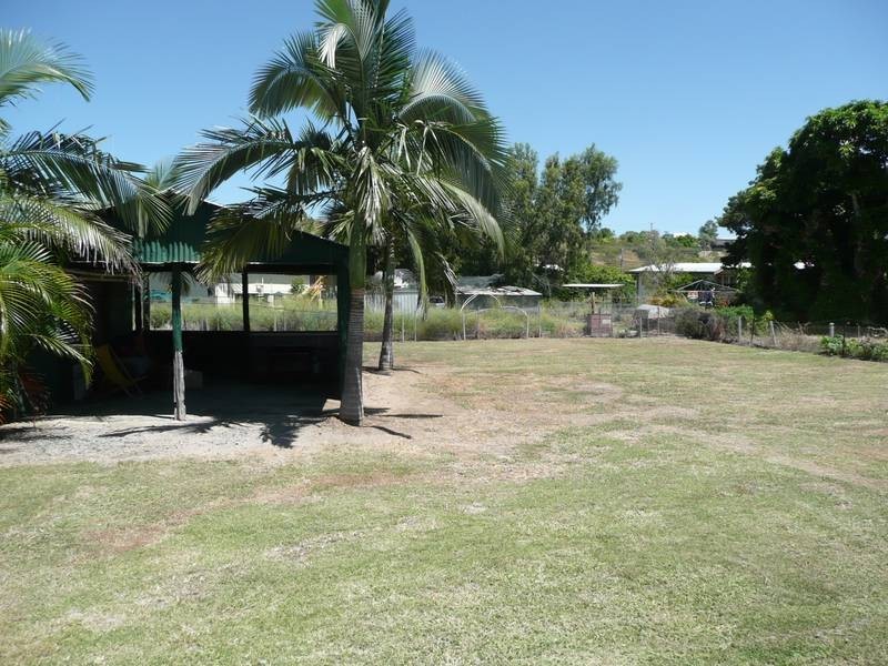 31 Belmore Street, Collinsville QLD 4804