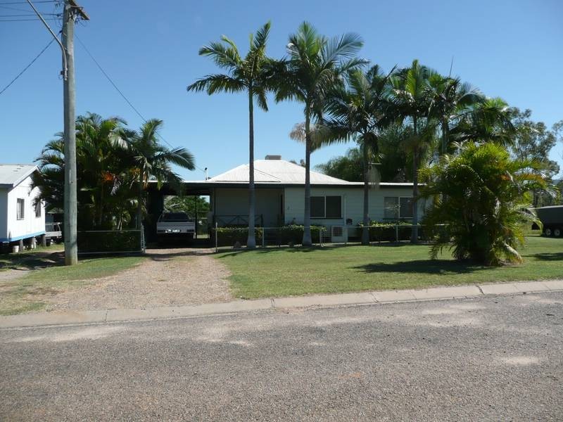 2 Ninth Avenue, Scottville QLD 4804