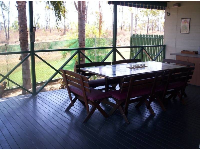 2 Ninth Avenue, Scottville QLD 4804