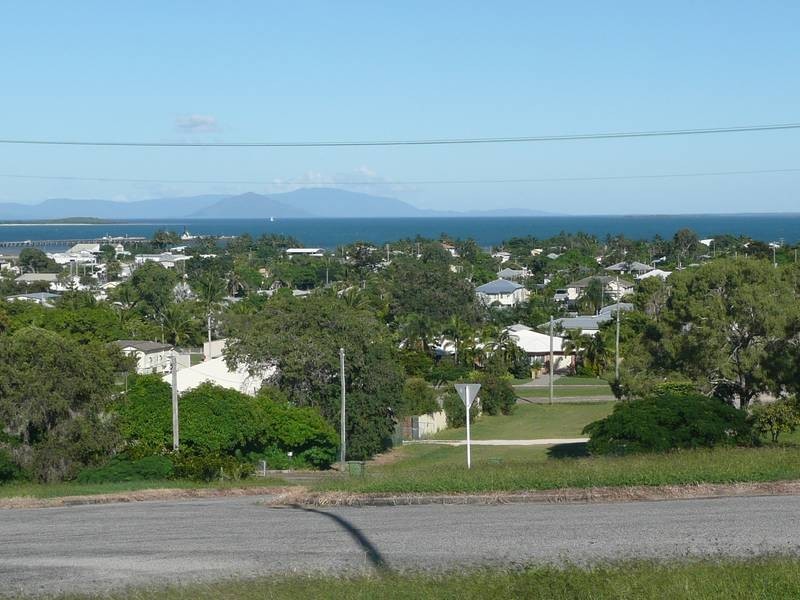11 Mitchell Street, Bowen QLD 4805