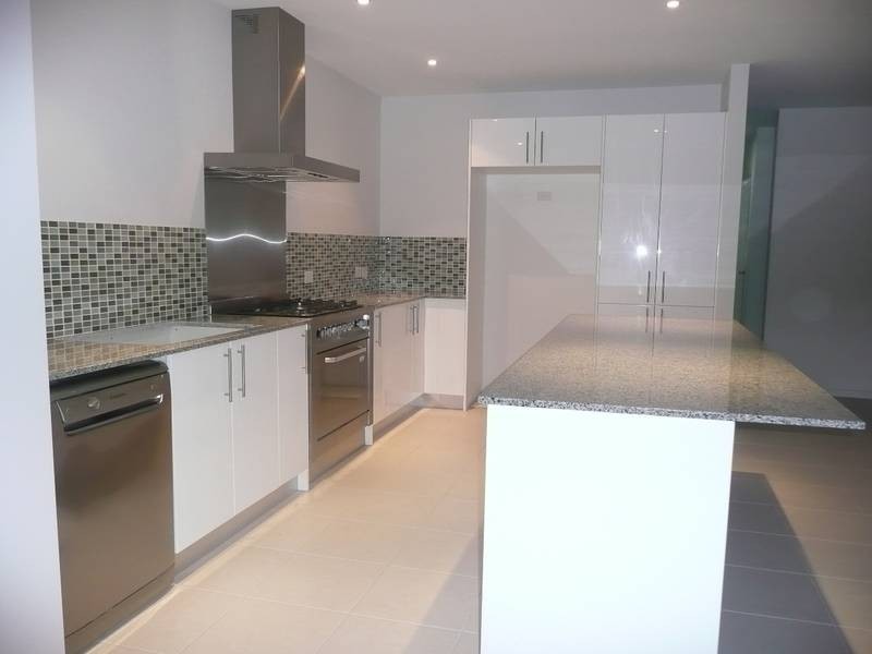 8 Gilbert Street, Bowen QLD 4805