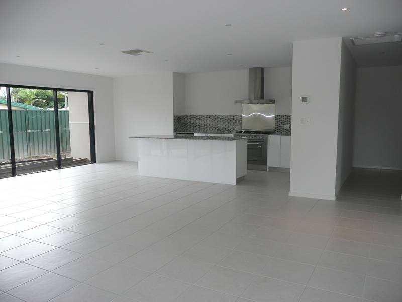 8 Gilbert Street, Bowen QLD 4805