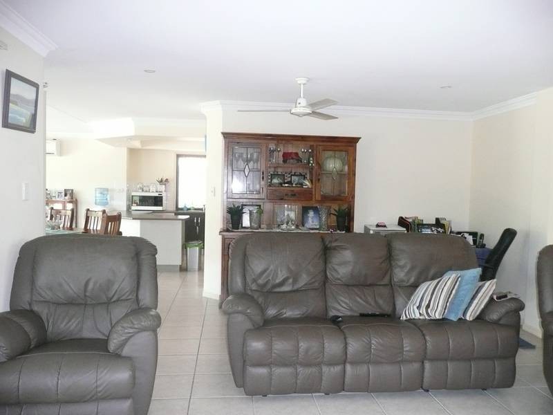 142 Ocean View Drive, Bowen QLD 4805