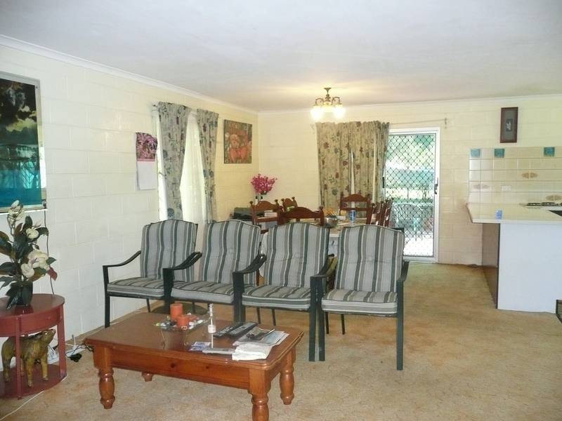7 Queens Road, Bowen QLD 4805